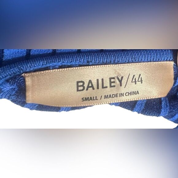 Bailey 44 Surreal Sweater Top Cornflower Blue Small - Picture 5 of 5